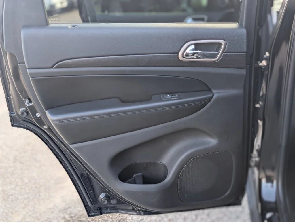Used 2017 Black Jeep Laredo image 26