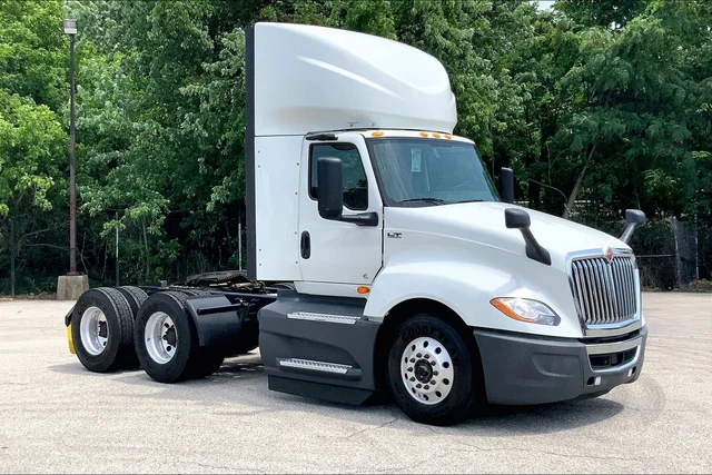 Pre-Owned 2021 International LT625 6x4 Day Cab