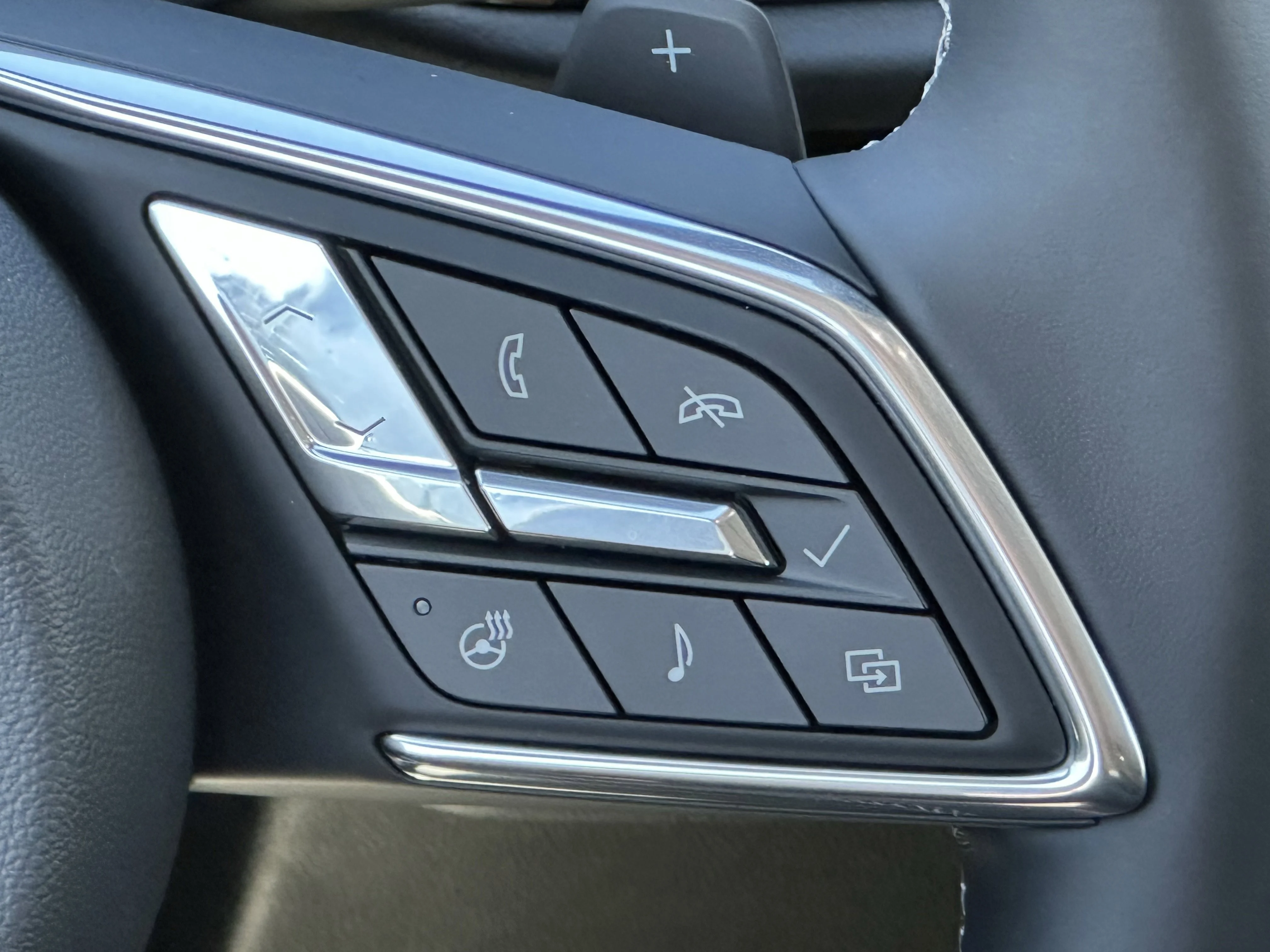 New 2026 Ebony Twilight Metallic Buick Avenir image 13