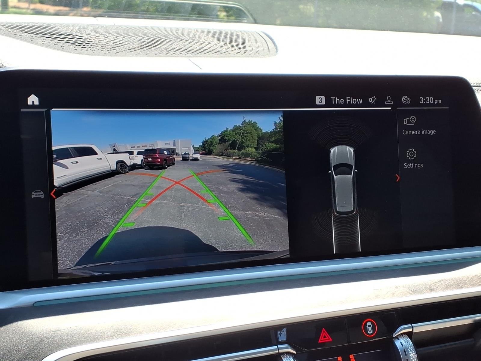 Used 2022 Black BMW xDrive40i image 4