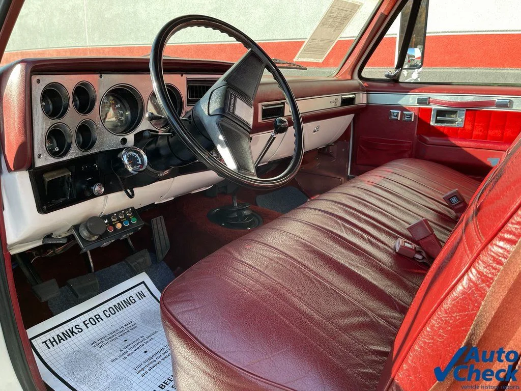 Used 1982 White Chevrolet  image 22