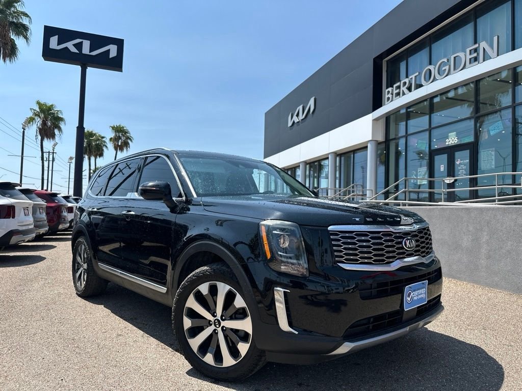 Used 2021 Black Kia S image 1