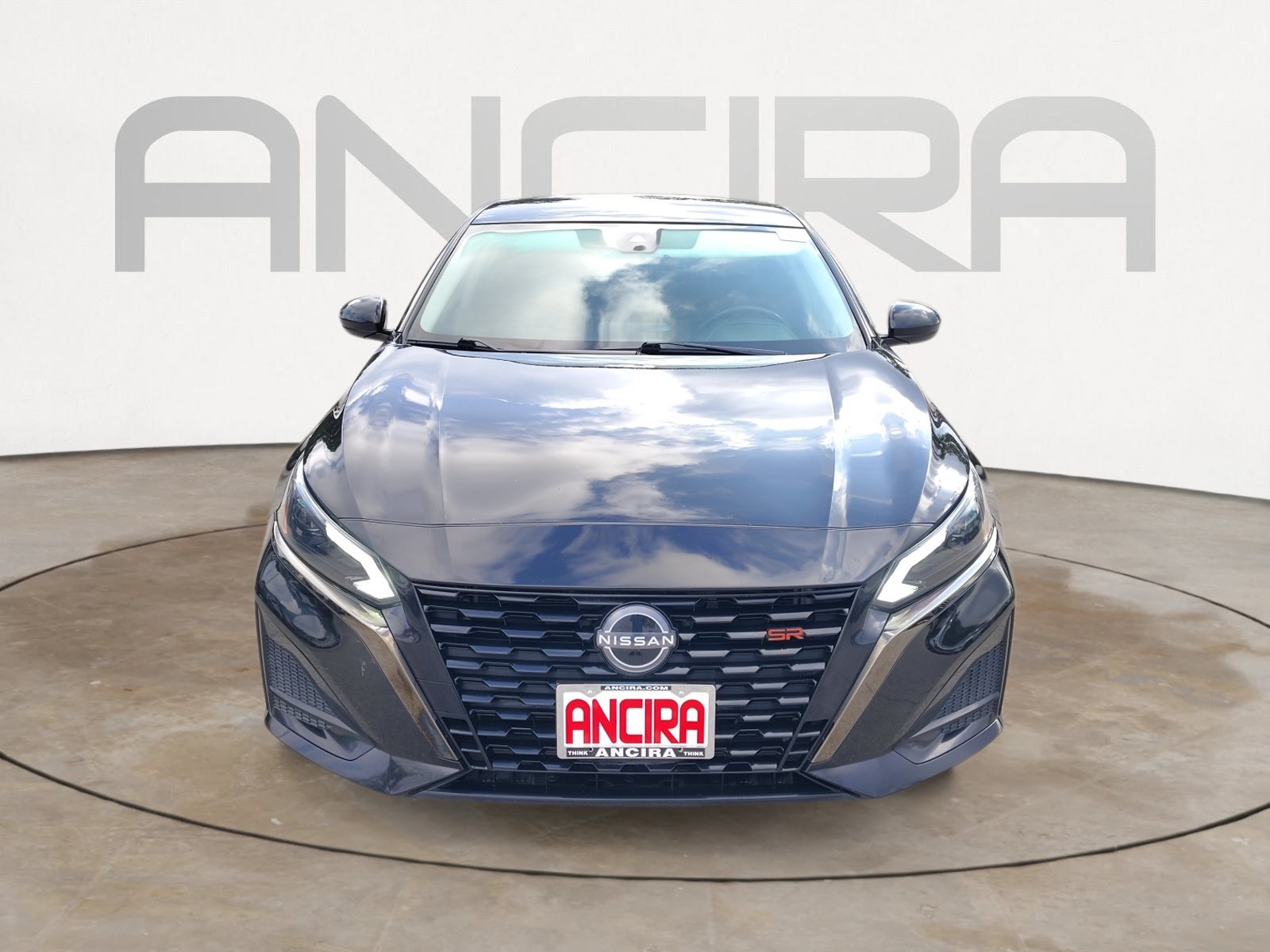 Used 2023 Super Black Nissan 2.5 SR image 5