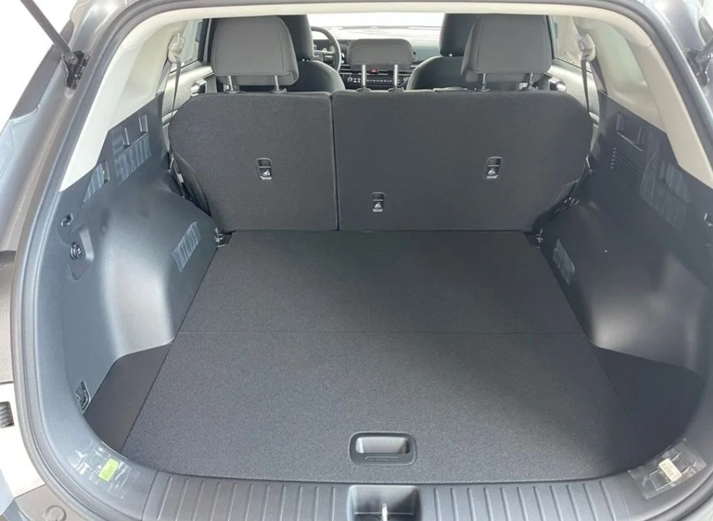 New 2026 Gray Kia LX image 22