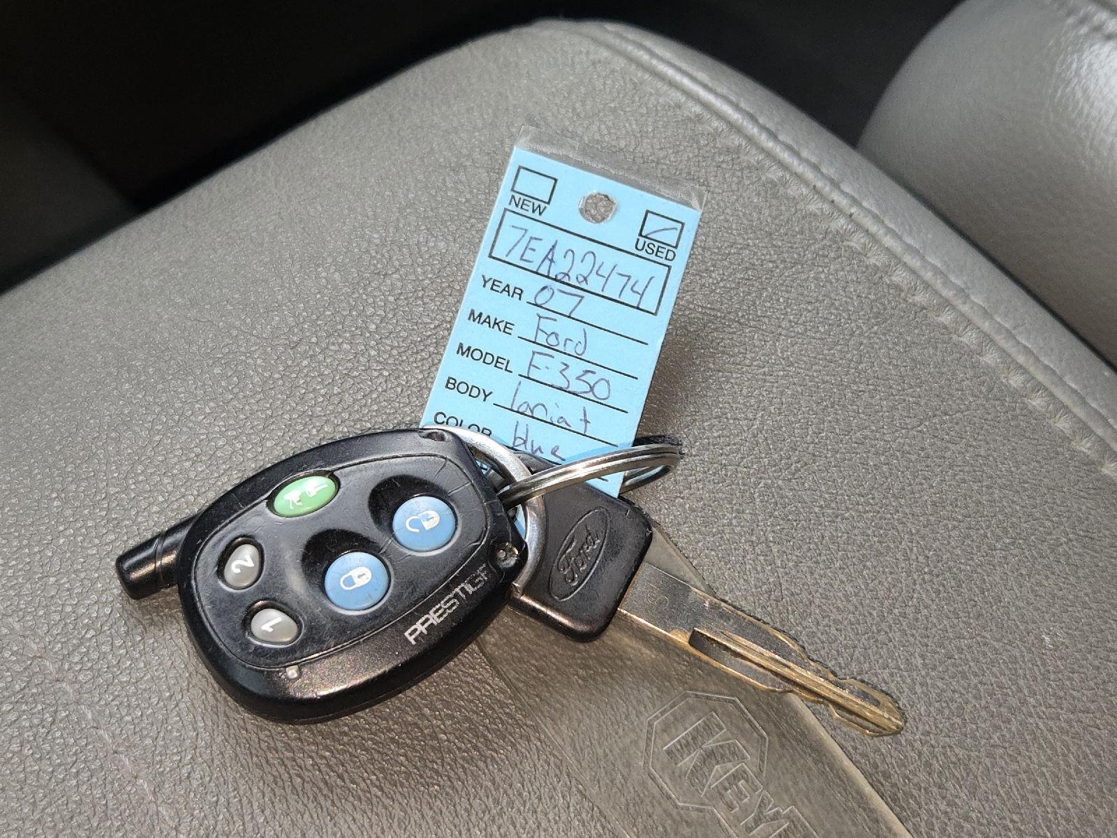 Used 2007  FORD XL image 24