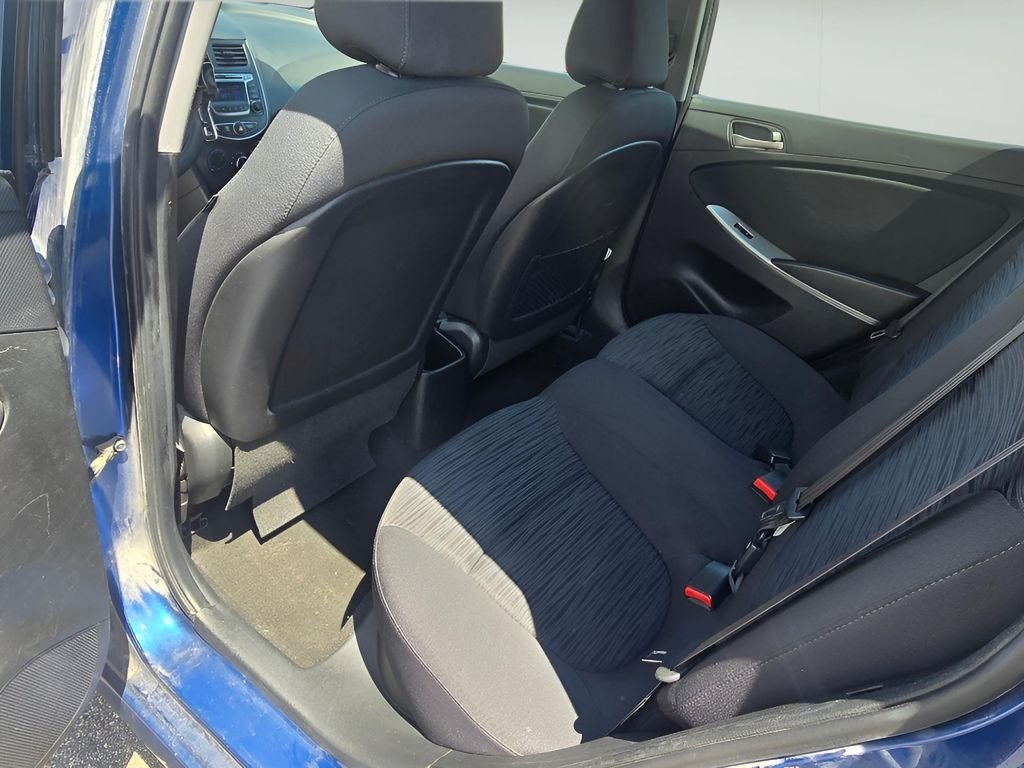 Used 2017 Pacific Blue Pearl Hyundai SE image 26