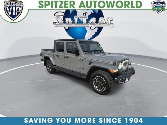 Used 2022 Gray Jeep Overland image 2