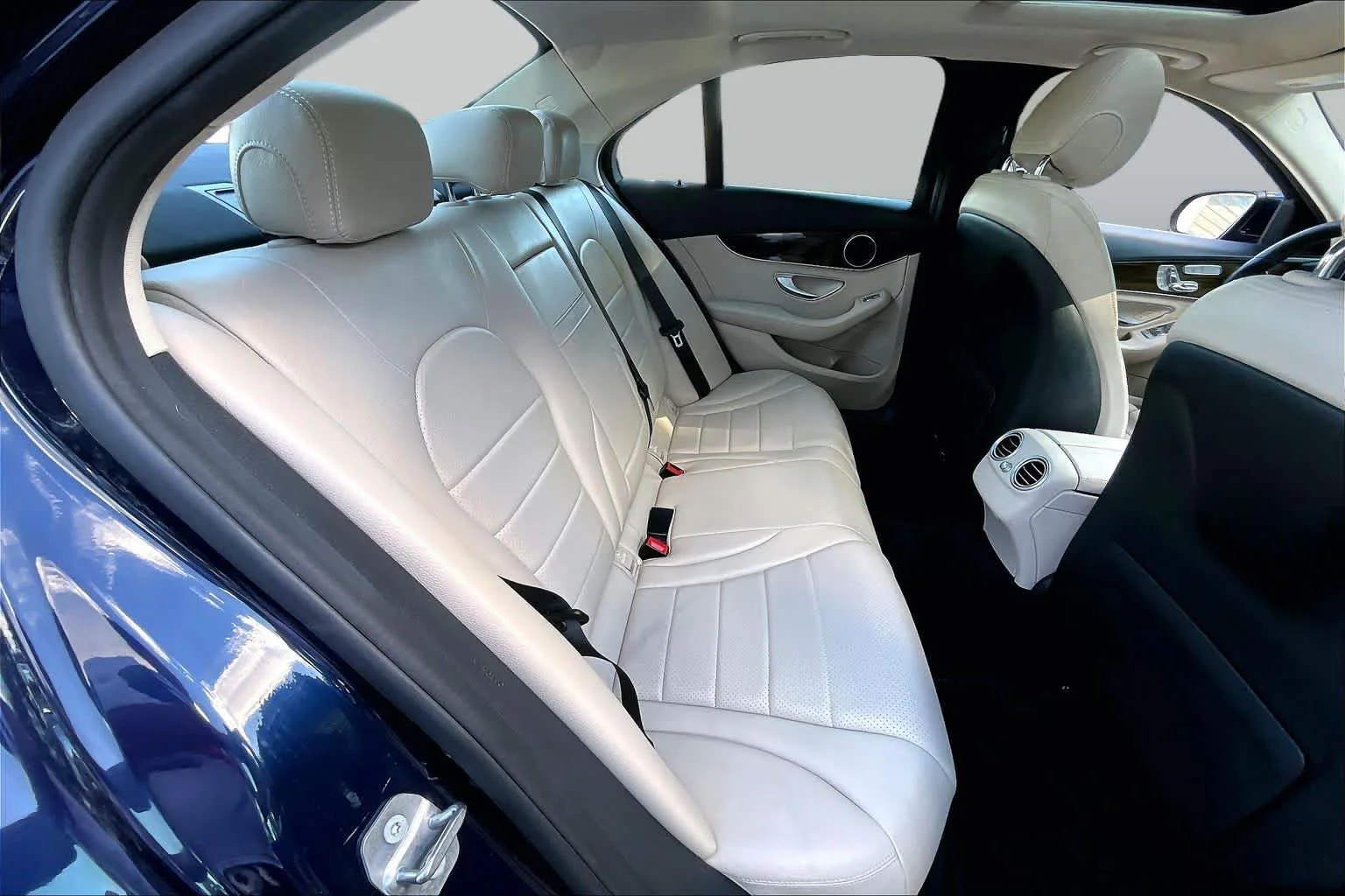 Used 2019 Lunar Blue Metallic Mercedes-Benz C 300 image 19