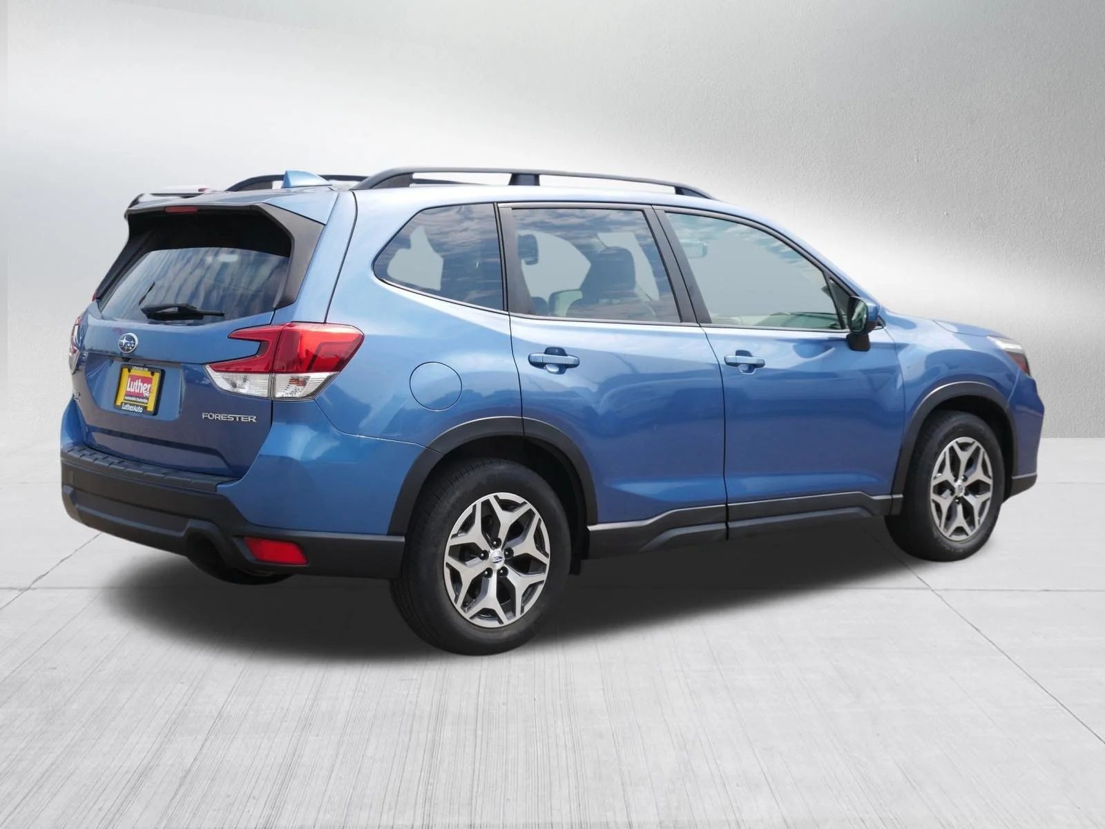 Used 2020 Horizon Blue Pearl Subaru Premium image 7