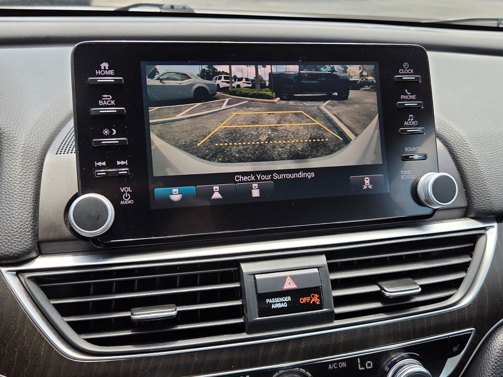 Used 2018 White Honda EX-L image 23