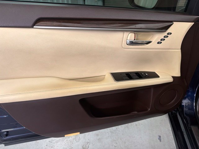 2018 Lexus ES 350 - Photo 25