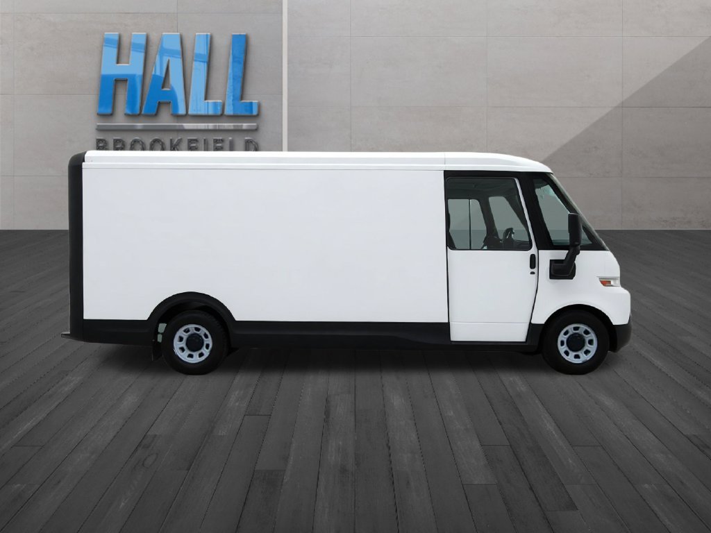 Used 2025 White Chevrolet 600 image 8