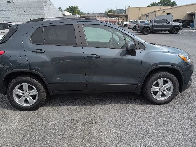 Used 2022 Gray Chevrolet LT image 10