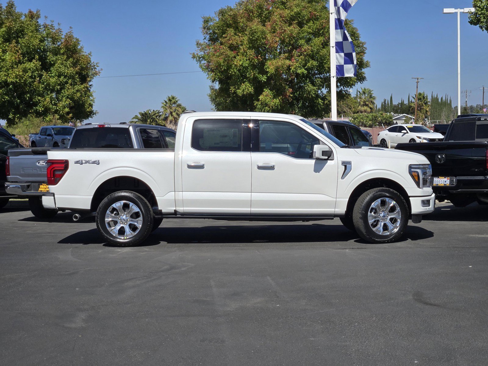 New 2026 Star White Metallic Tri-Coat Ford Platinum® image 3