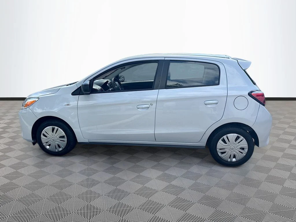 Used 2024  Mitsubishi ES image 9