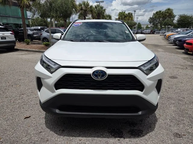 Used 2024 White Toyota LE image 19