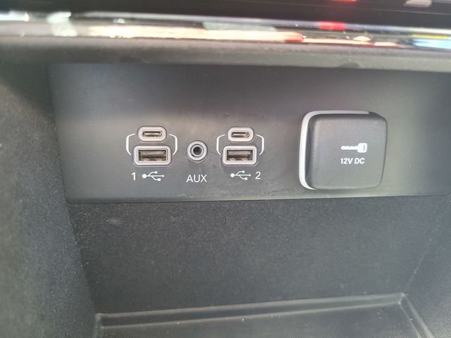 Used 2021 Silver Jeep Limited image 25