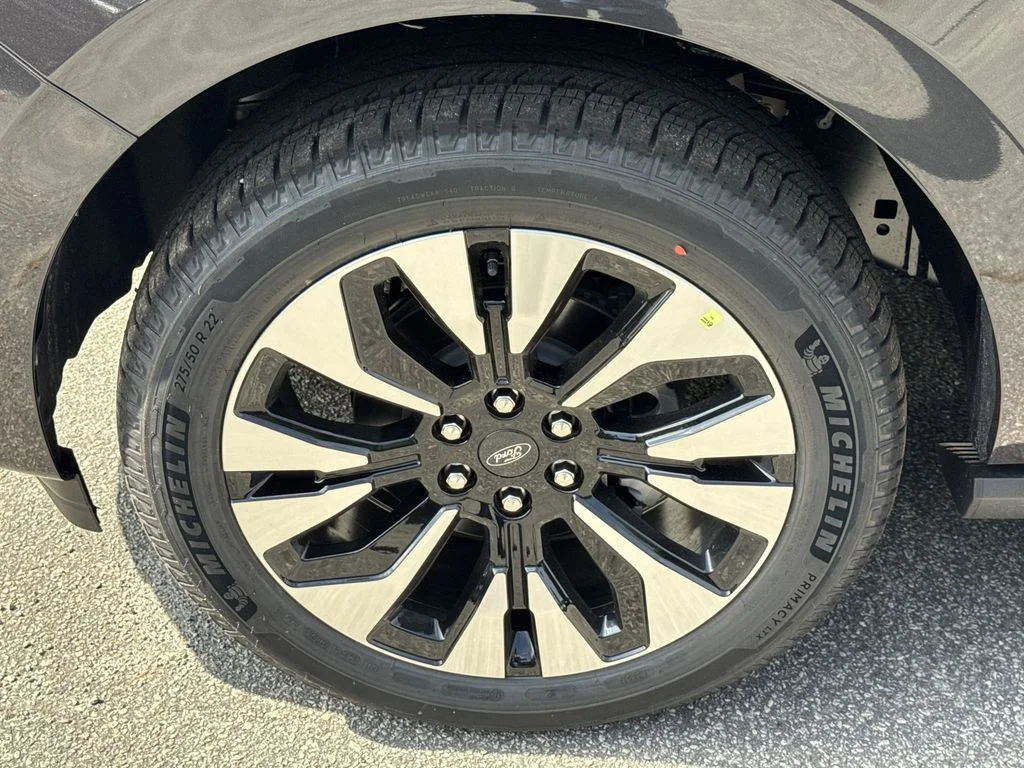 New 2026 Gray Ford Platinum image 11