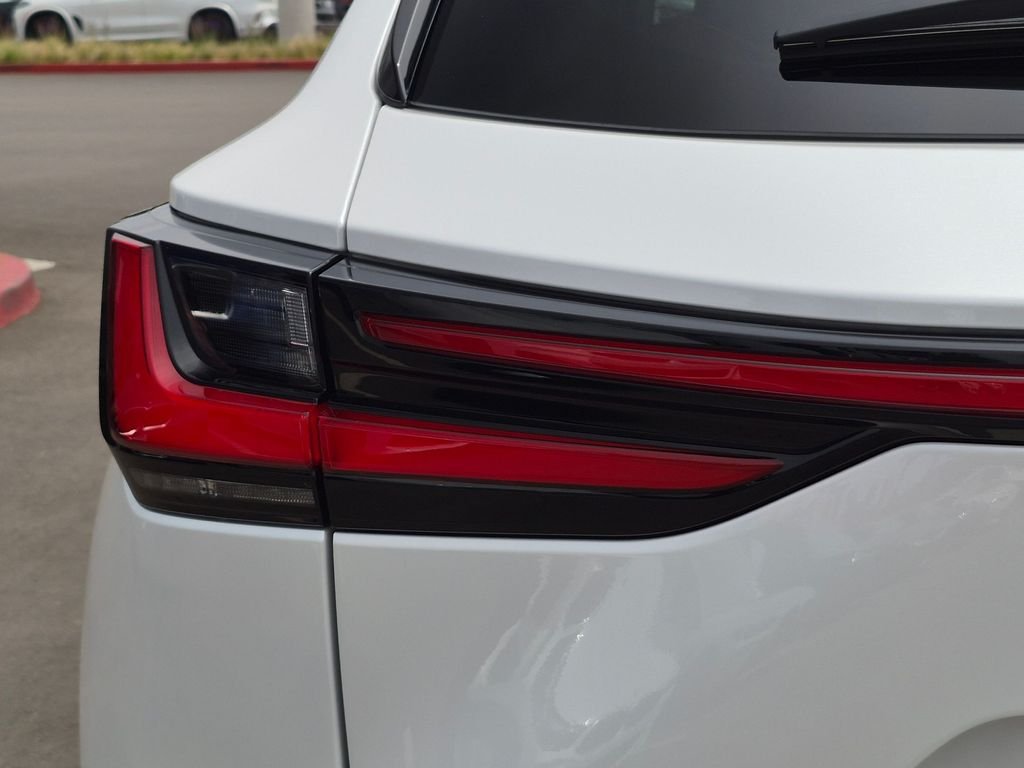 Used 2025 White Lexus 350h Premium image 27