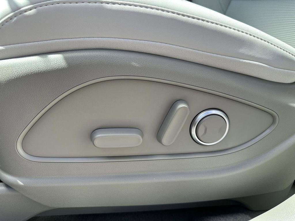 New 2026 Creamy White Pearl Hyundai SEL FWD image 10