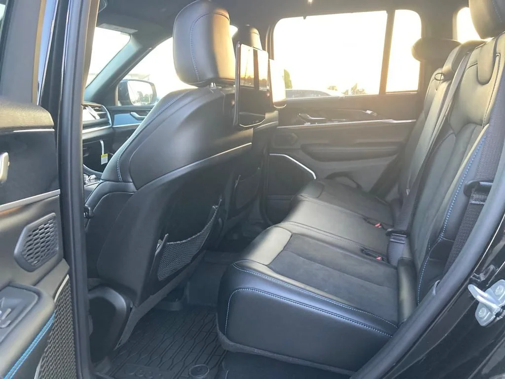 2024 Jeep Grand Cherokee Trailhawk 4xe - Photo 18