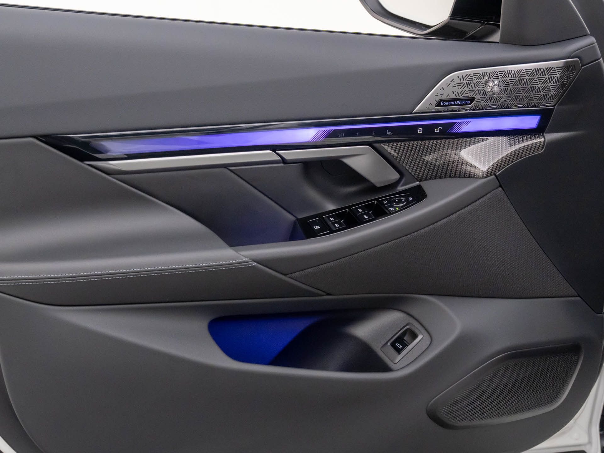 New 2026 Alpine White BMW Base image 14