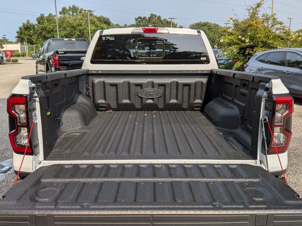New 2026 Oxford White Ford XLT image 33