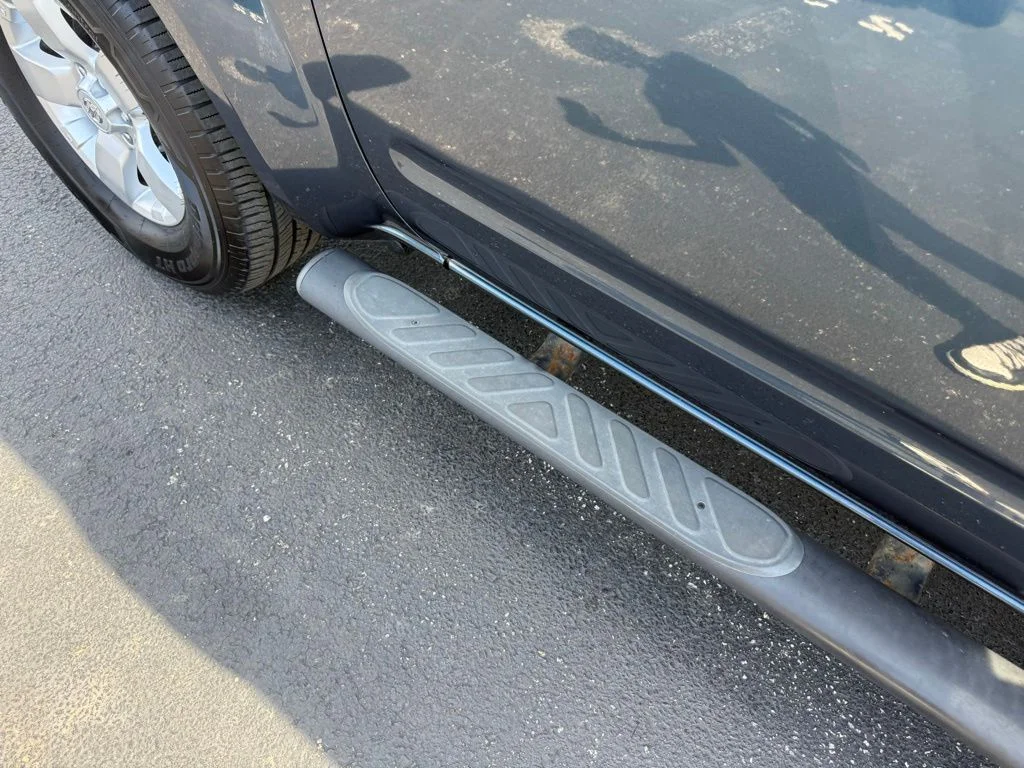 Used 2013 Blue Nissan SV image 13