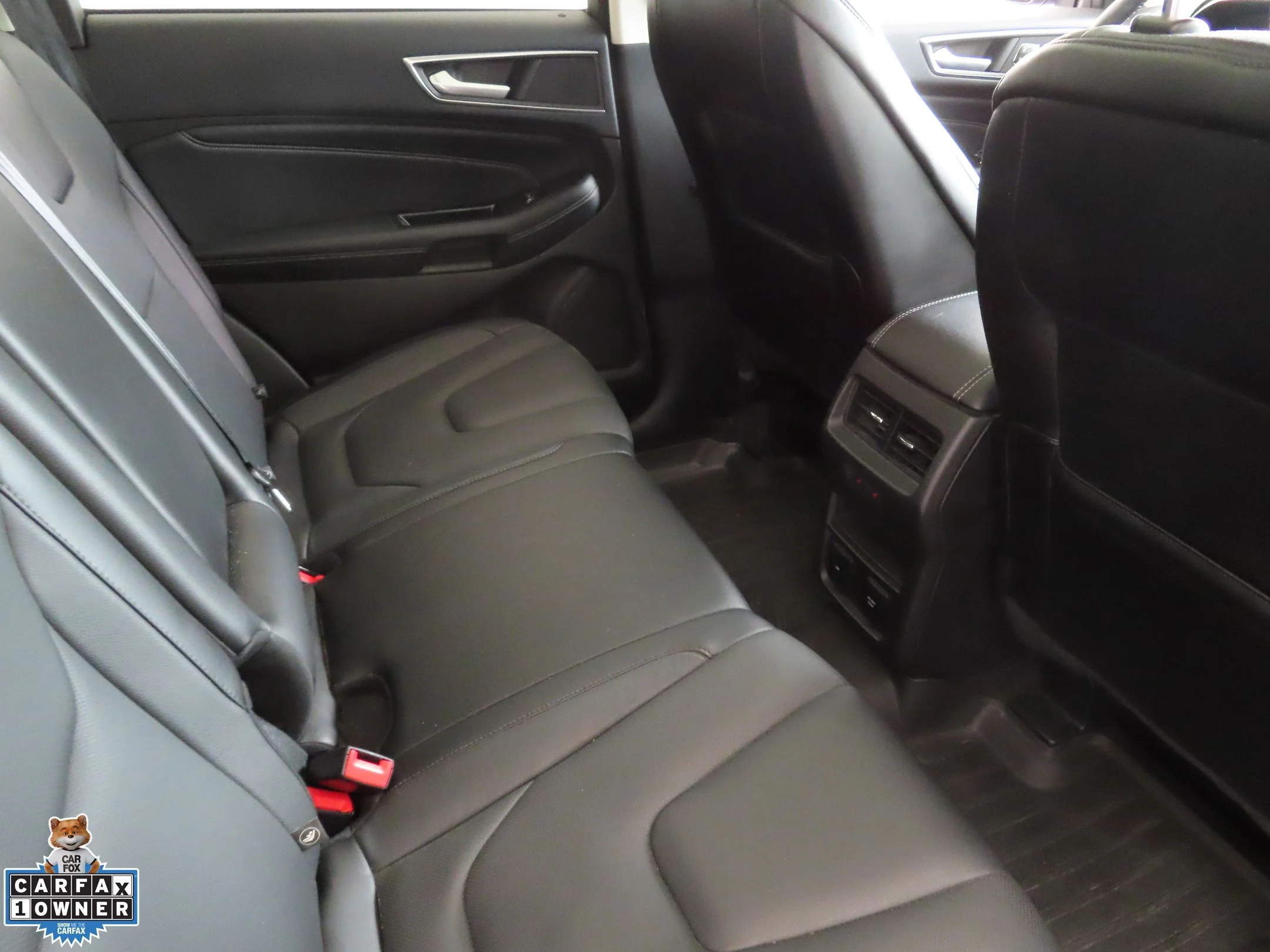 Used 2016 Gray Ford Titanium image 25