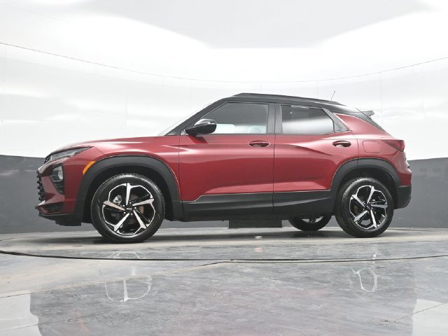 Used 2023 Red Chevrolet RS image 21