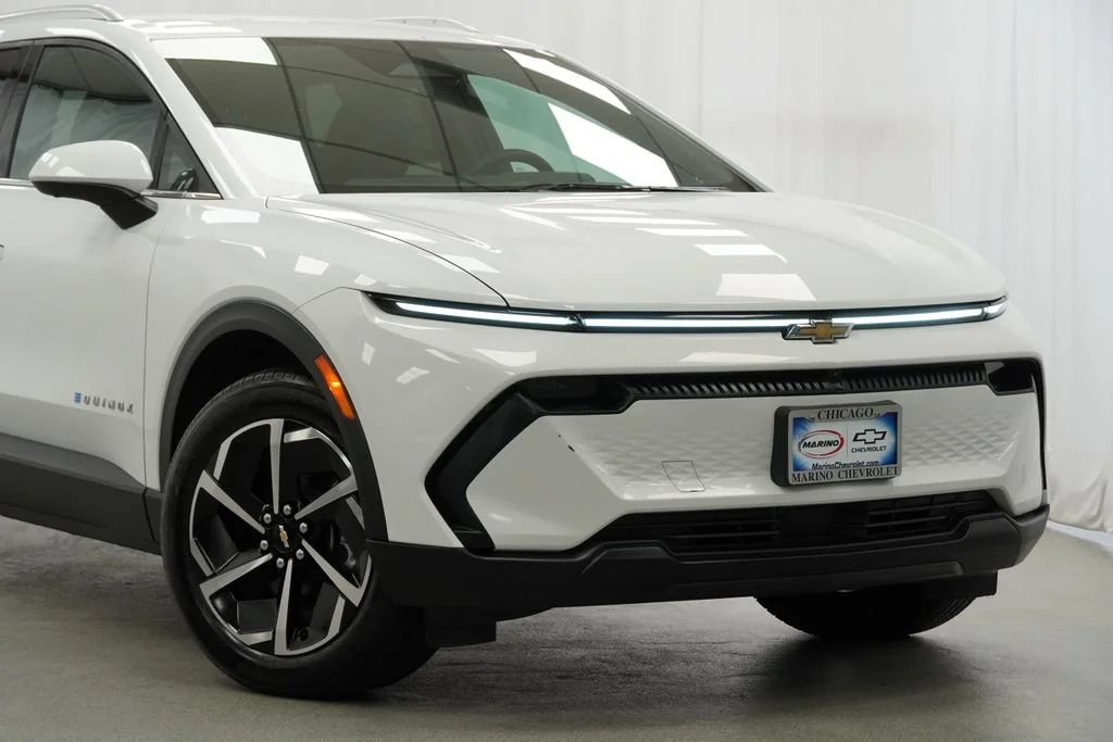 New 2026 Summit White Chevrolet LT image 8