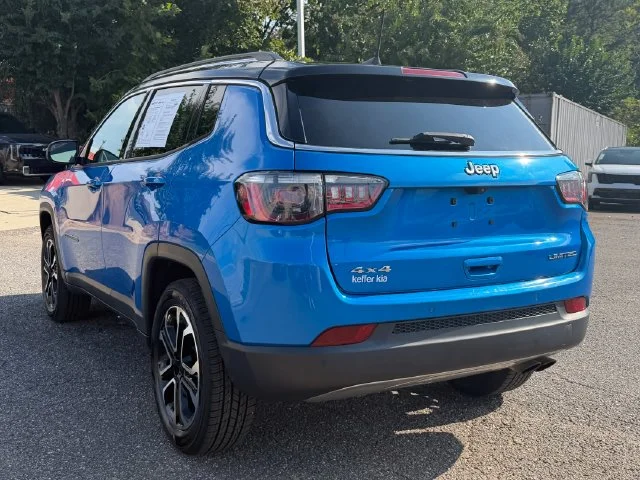 Used 2022 Laser Blue Jeep Limited image 3