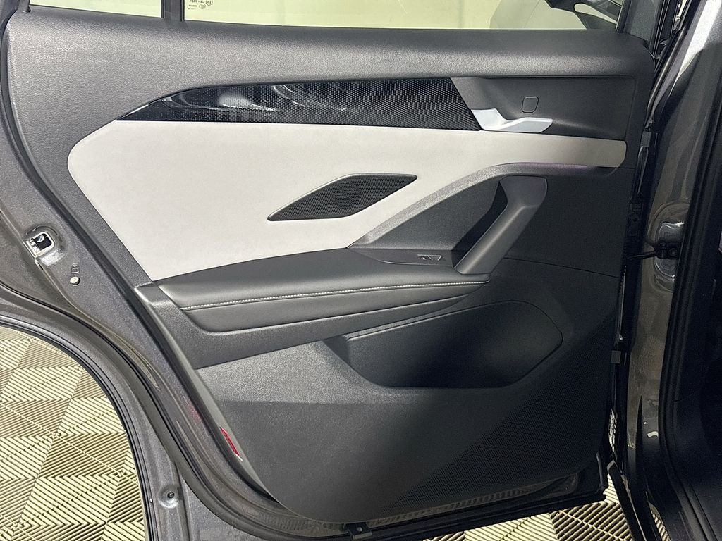 New 2026 Platinum Gray Metallic Volkswagen 2.0T SE image 19