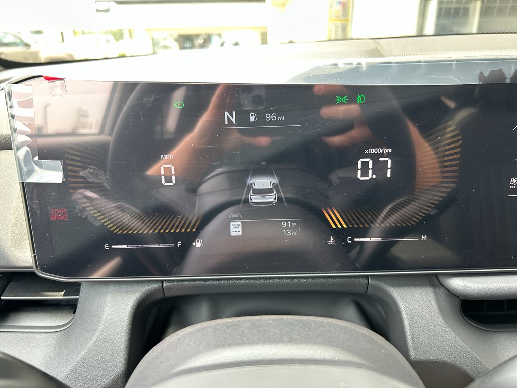 New 2027 Snow White Pearl Kia X-Line S image 25