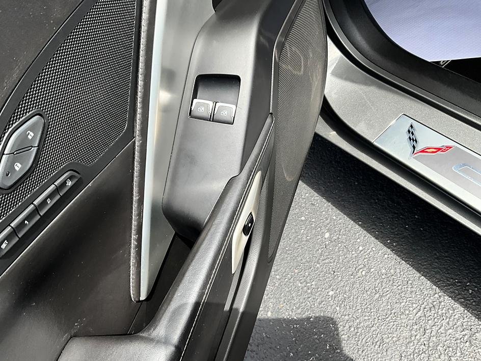 Used 2016 Gray Chevrolet Stingray Z51 image 13