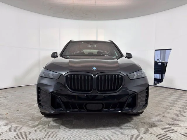 Used 2024 Black Sapphire Metallic BMW xDrive40i image 2