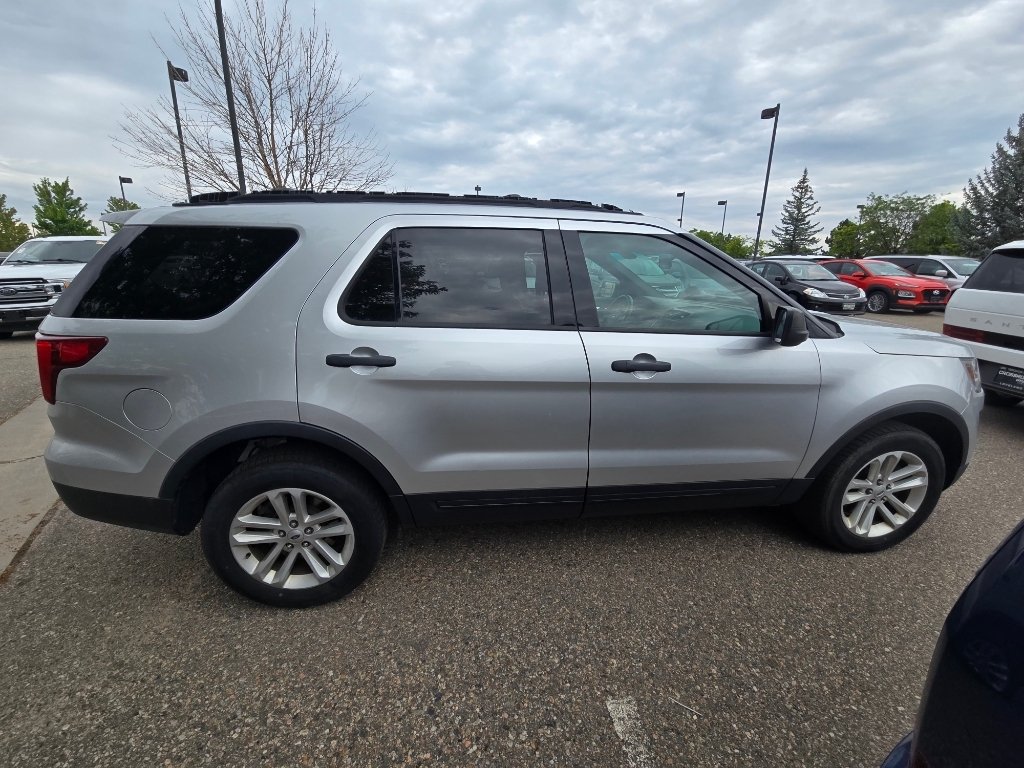 Used 2016 Ingot Silver Metallic Ford Base image 6