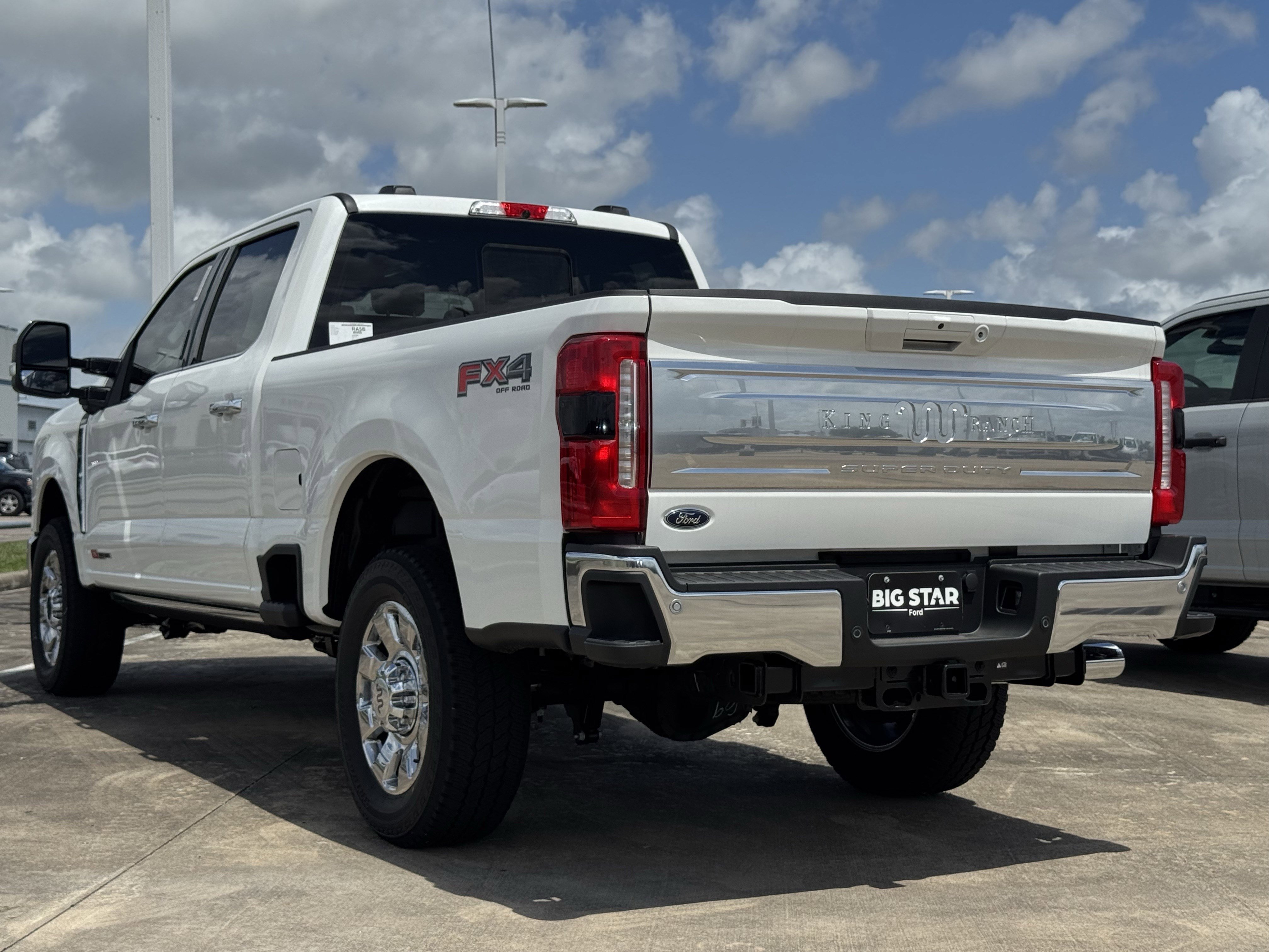 New 2026 Star White Metallic Tri-Coat Ford King Ranch image 7