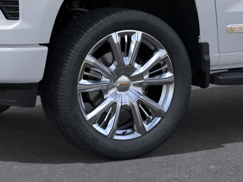 New 2026 Polar White Tricoat Chevrolet High Country image 9