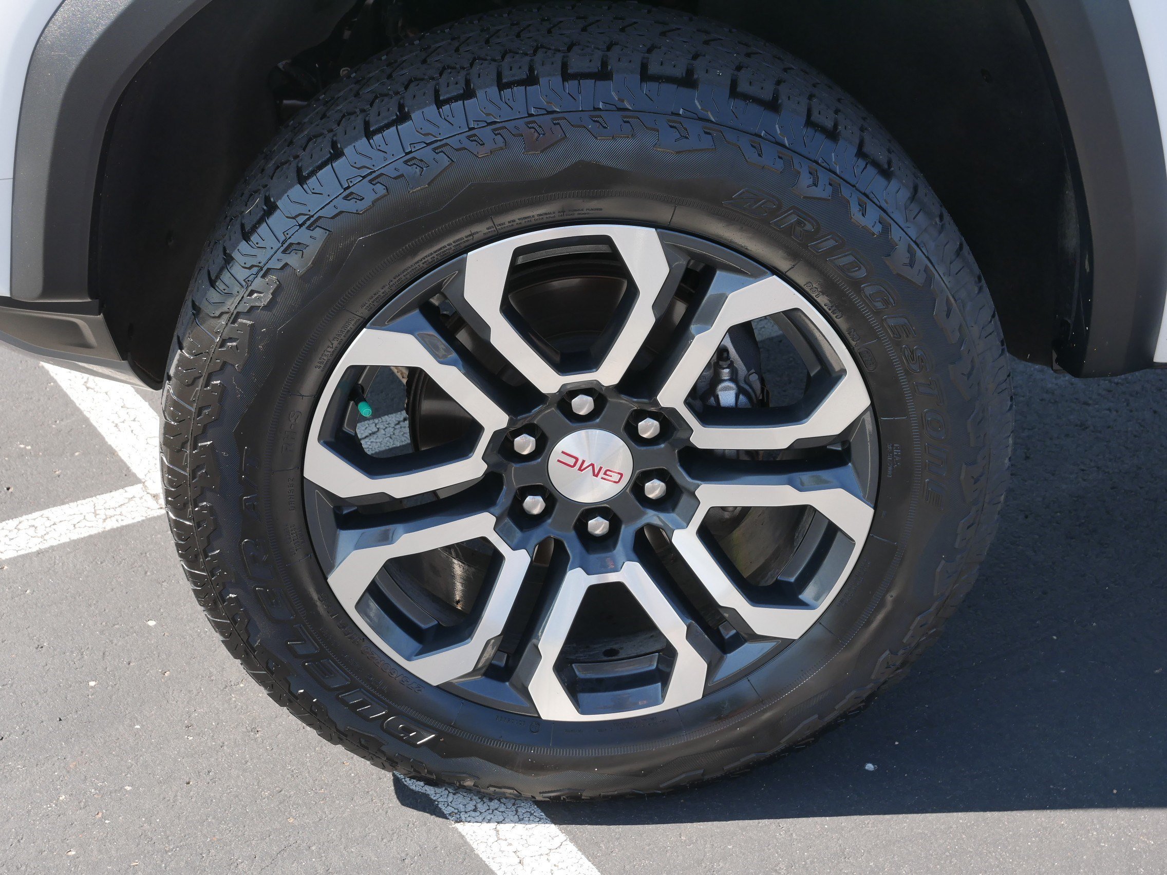 Used 2023 Summit White GMC 4WD AT4 image 15
