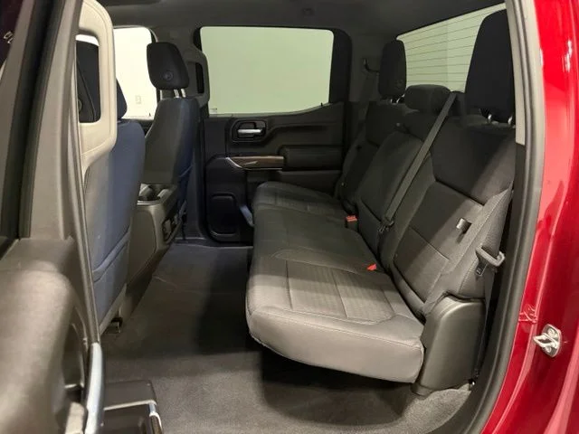 Used 2019 Red Chevrolet RST image 27