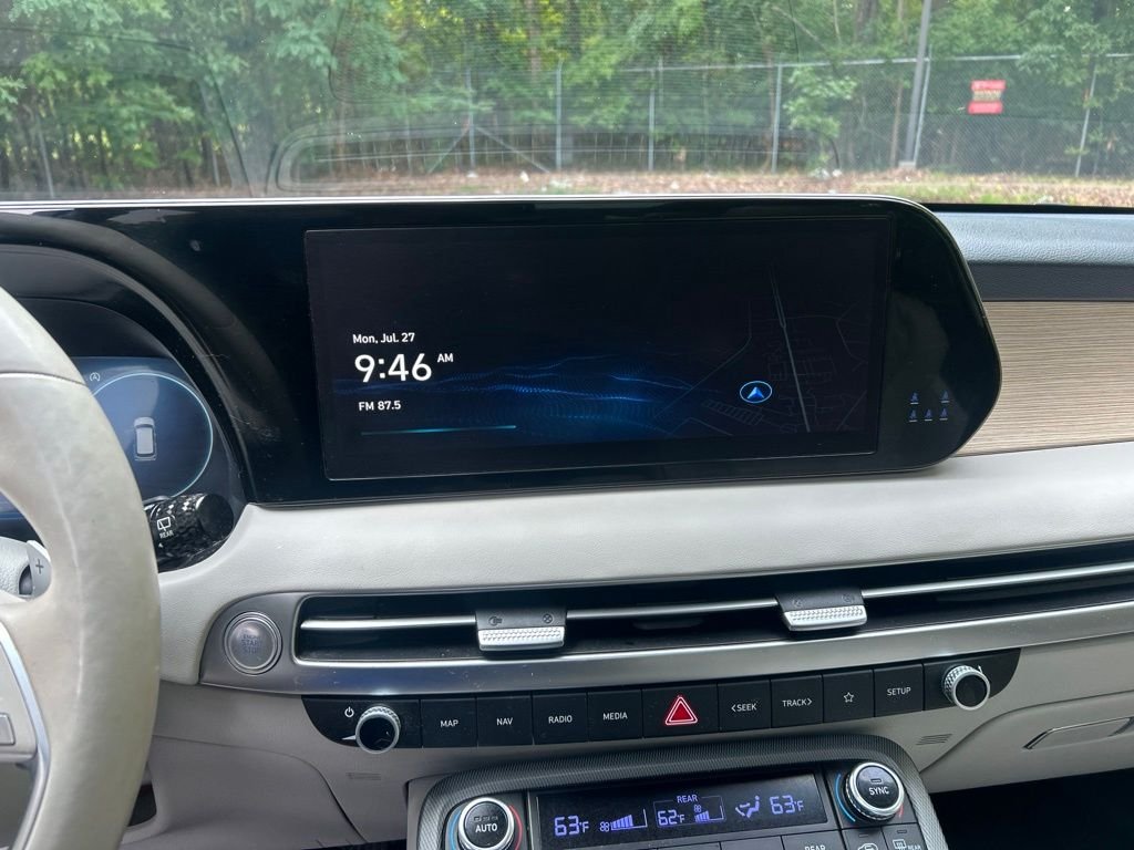 Used 2023 White Hyundai Limited image 17