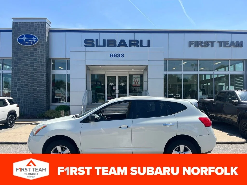 Used 2010 White Nissan S image 1