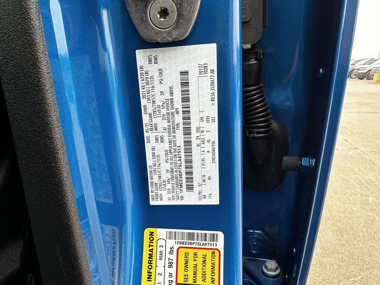 New 2025 Velocity Blue Metallic Ford Badlands® image 29