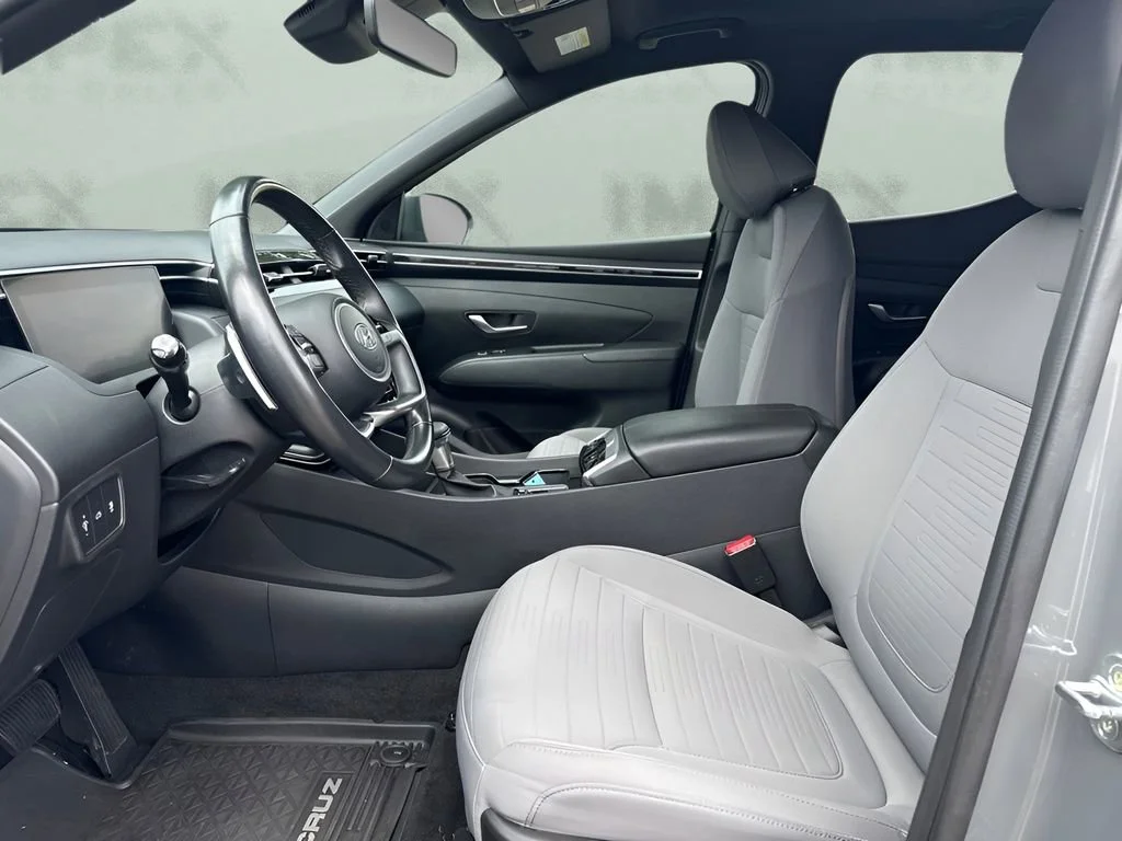 Used 2023  Hyundai SEL Premium image 10