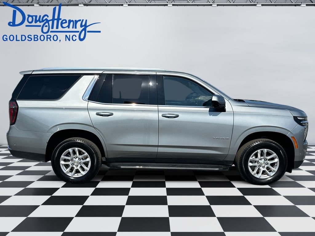 Used 2025 Gray Chevrolet LT image 6