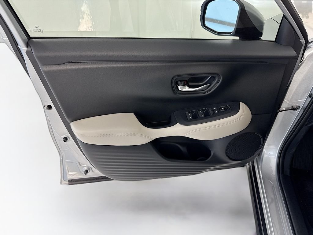 2027 Honda HR-V LX - Photo 24