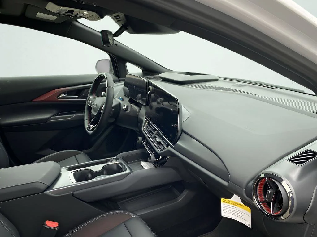 2025 Chevrolet Equinox EV RS - Photo 27