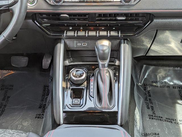 2025 Chevrolet Colorado Z71 - Photo 18