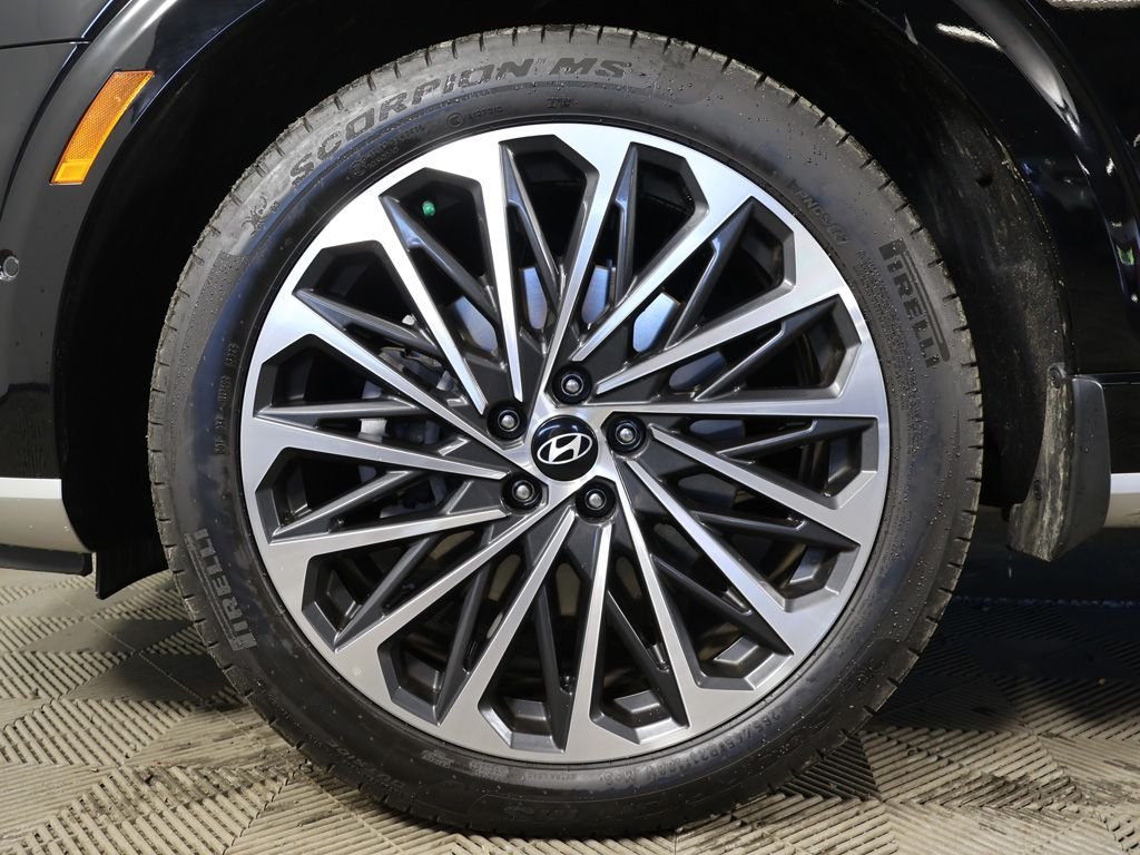 Certified Used 2026 Black Hyundai Calligraphy image 25